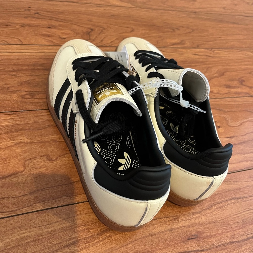 adidas women’s Samba OG Sneaker - White, Black, Gum - Picture 5 of 5